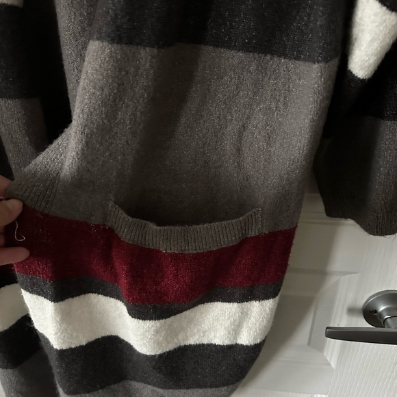 Plus Size Lily Morgan Long Cardigan - Picture 3 of 4